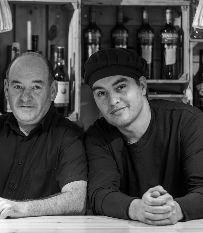 En el cor de Llorts, en les majestuoses muntanyes d'Andorra, emergeix un equip singular, una simfonia de talent i passió que dona vida a 𝐋'𝐄𝐫𝐚 𝐃'𝐄𝐧 𝐉𝐚𝐮𝐦𝐞 🤍